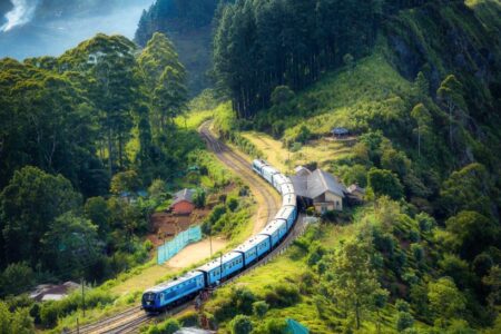 luxury train travel