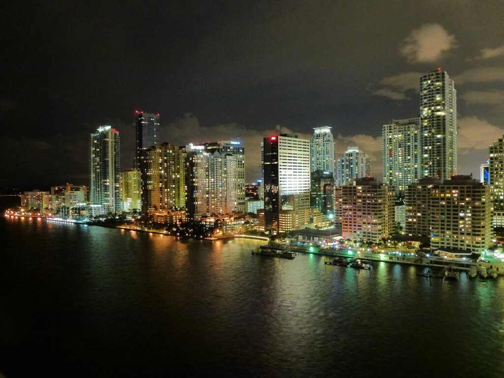 miami, florida, skyline-50553.jpg