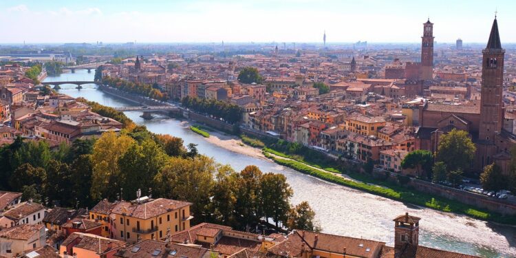 Verona Travel Guide