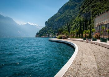 lake como travel guide