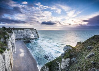 popular destinations in france