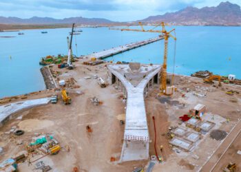 cape verde mindelo cruise construction