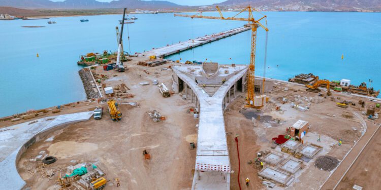 cape verde mindelo cruise construction