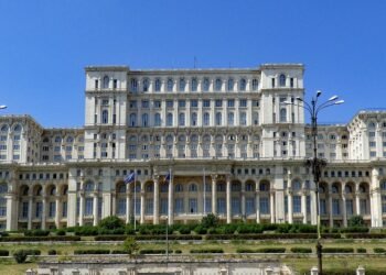 things to do in bucharest old town