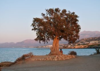 temperature in crete in october